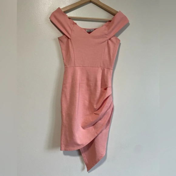 Windsor Off-Shoulder Pink Asymmetrical Bodycon Dress – Size Small - Picture 2 of 9